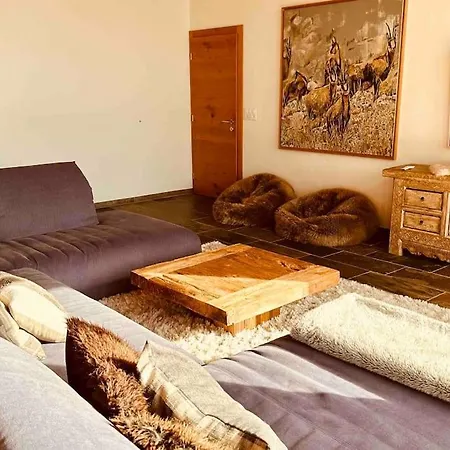 Luxury In With Stunning Views شاليه *