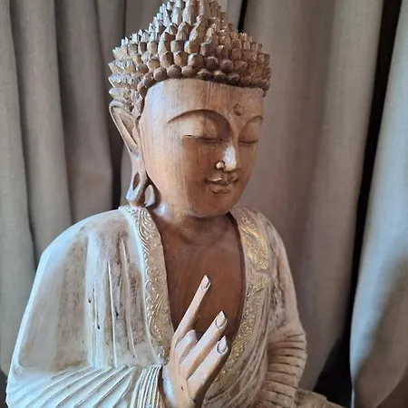 Luxury In With Stunning Views *