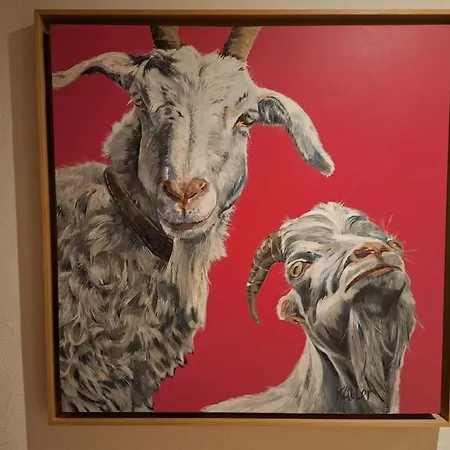 Luxury In With Stunning Views 木屋 *