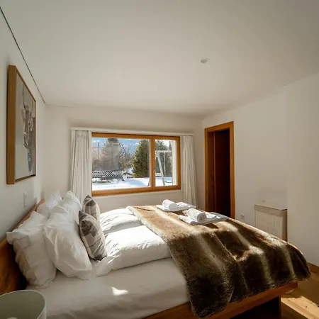 Luxury In With Stunning Views Chalet