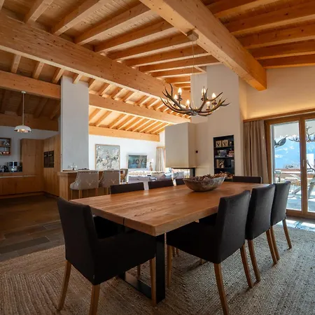 Luxury In With Stunning Views Chalet