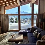 Chalet Luxury In With Stunning Views *