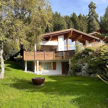 Luxury In With Stunning Views Chalet