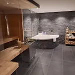 Luxury In With Stunning Views *