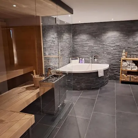 Luxury In With Stunning Views *
